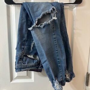 SIZE 5 Casual Distressed Denim Boyfriend Jeans